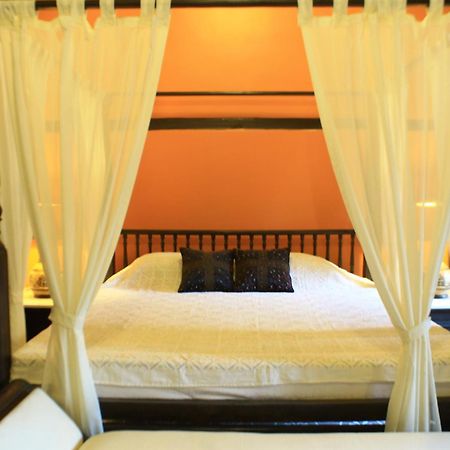 Deewanji Ni Haveli Bed & Breakfast Ахмедабад Екстериор снимка
