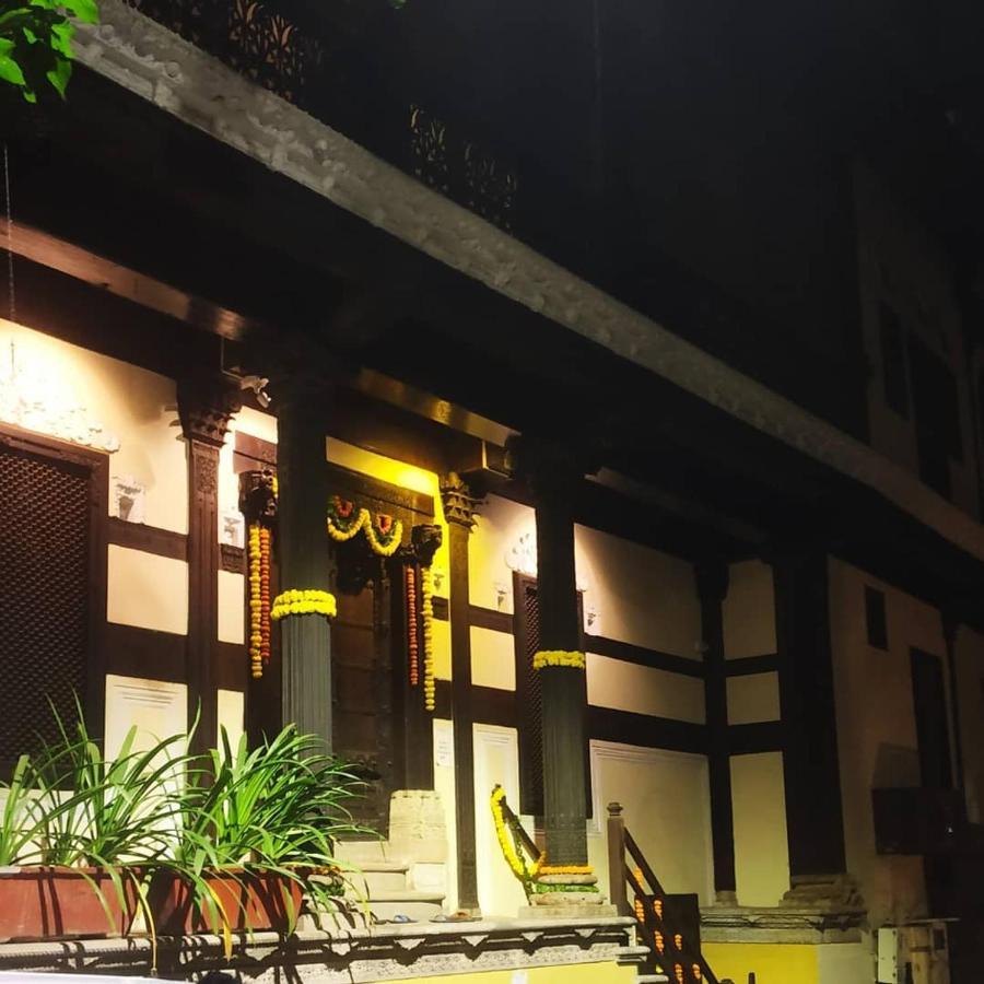 Deewanji Ni Haveli Bed & Breakfast Ахмедабад Екстериор снимка
