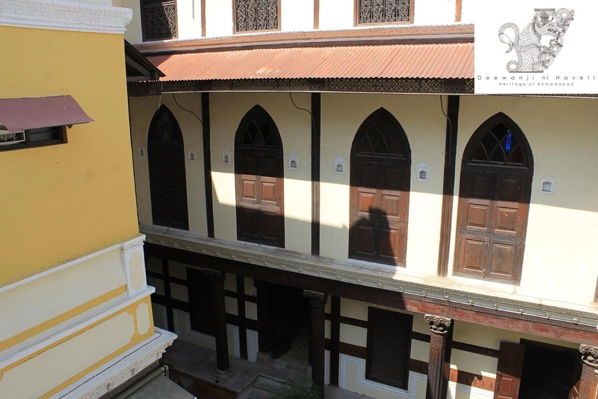 Deewanji Ni Haveli Bed & Breakfast Ахмедабад Екстериор снимка
