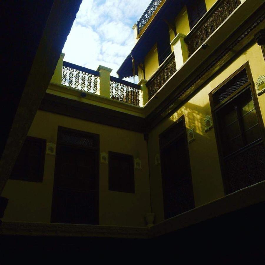 Deewanji Ni Haveli Bed & Breakfast Ахмедабад Екстериор снимка