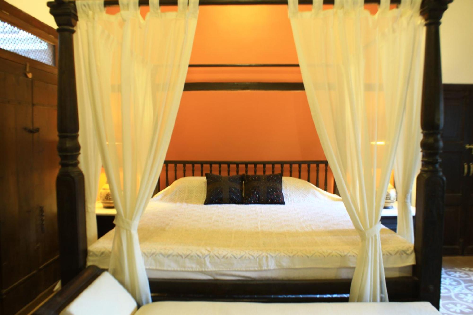 Deewanji Ni Haveli Bed & Breakfast Ахмедабад Екстериор снимка
