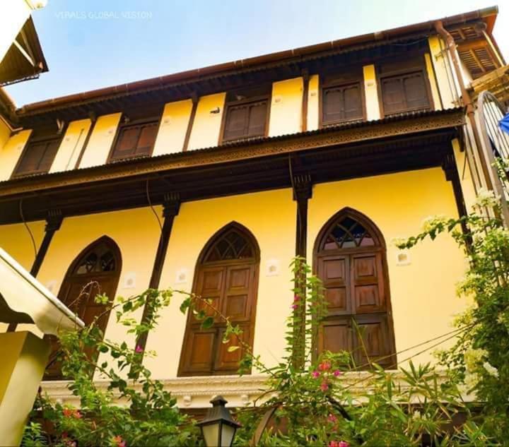 Deewanji Ni Haveli Bed & Breakfast Ахмедабад Екстериор снимка