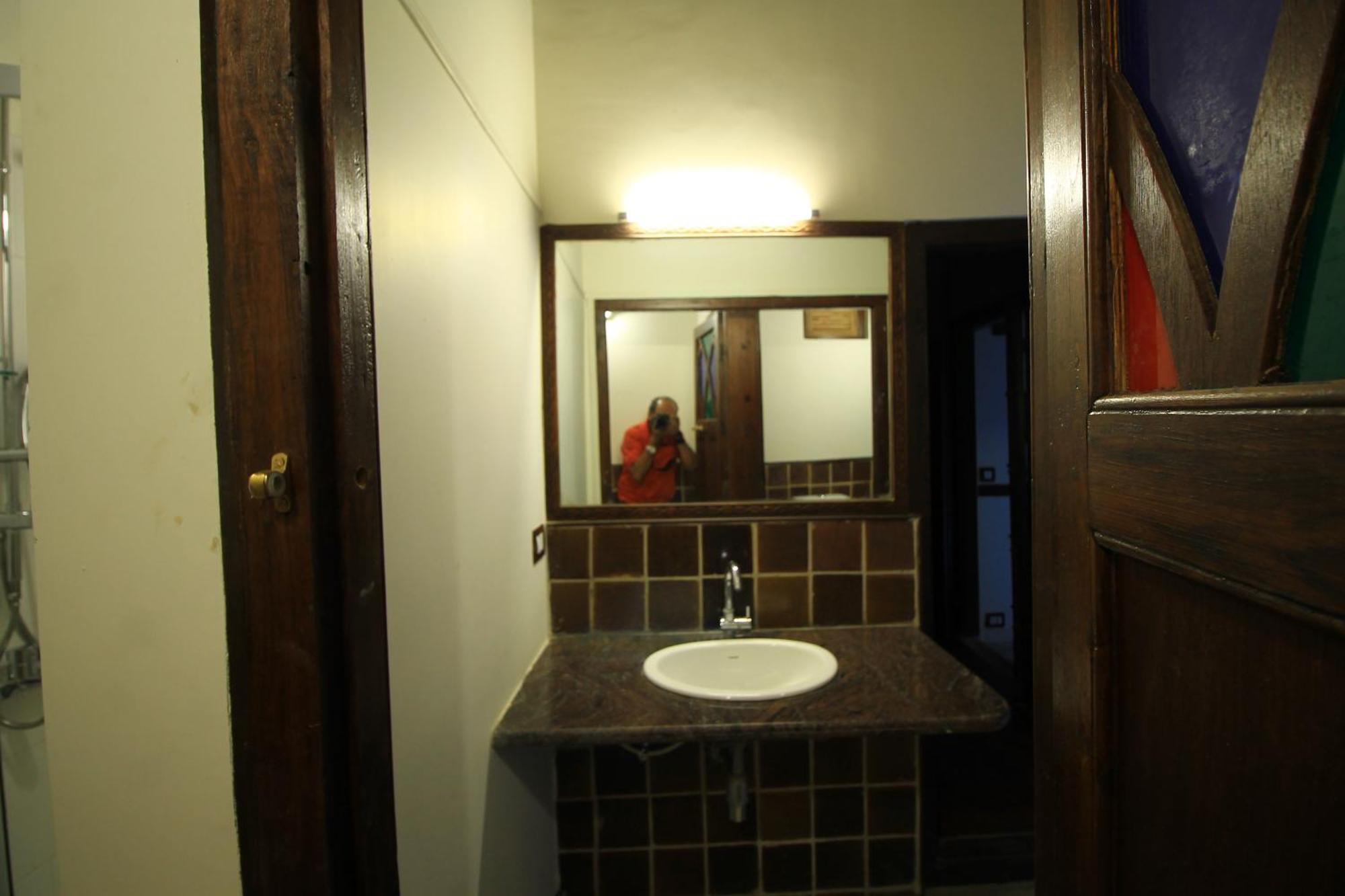 Deewanji Ni Haveli Bed & Breakfast Ахмедабад Екстериор снимка