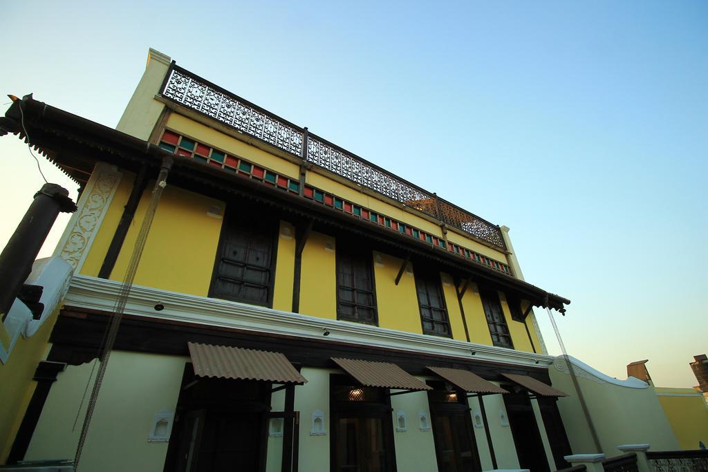 Deewanji Ni Haveli Bed & Breakfast Ахмедабад Екстериор снимка