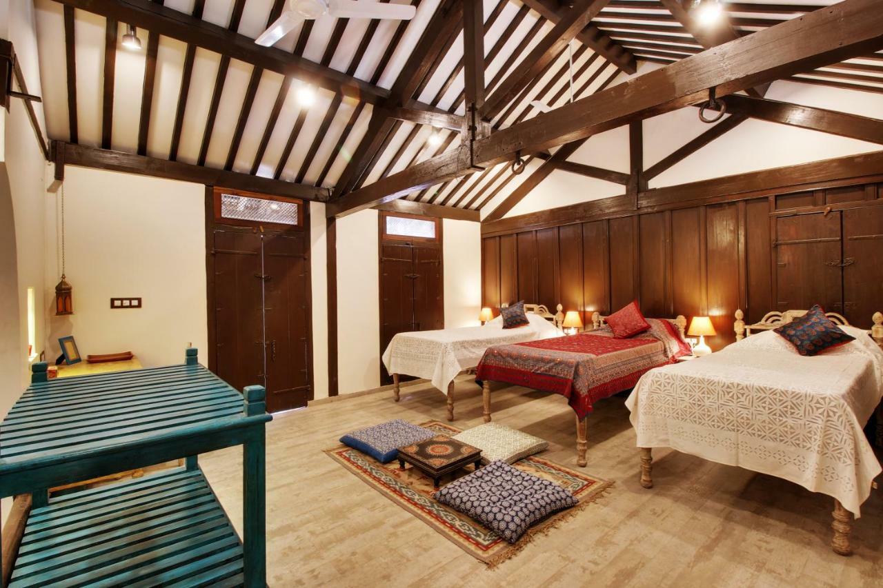 Deewanji Ni Haveli Bed & Breakfast Ахмедабад Екстериор снимка