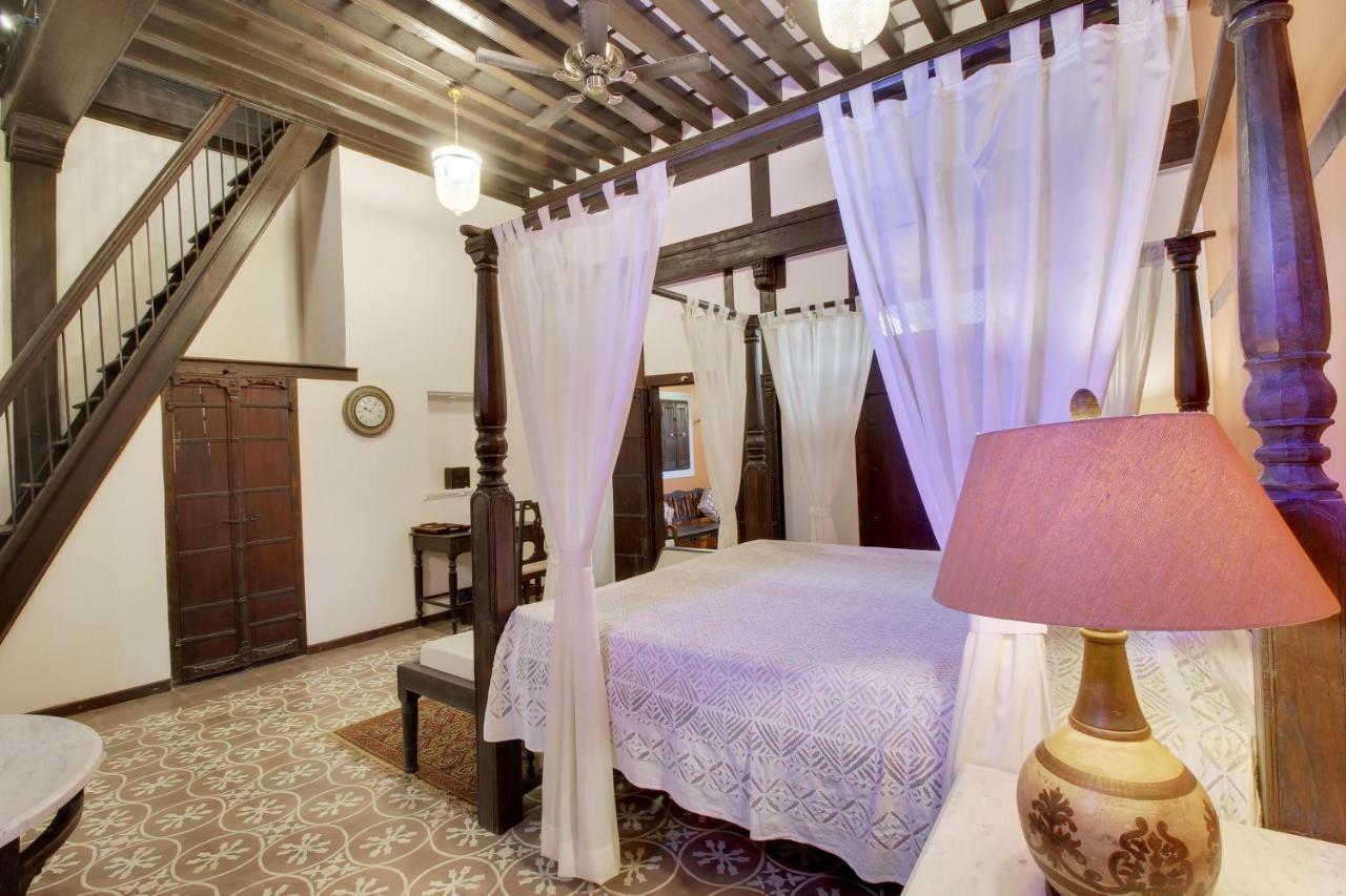Deewanji Ni Haveli Bed & Breakfast Ахмедабад Екстериор снимка
